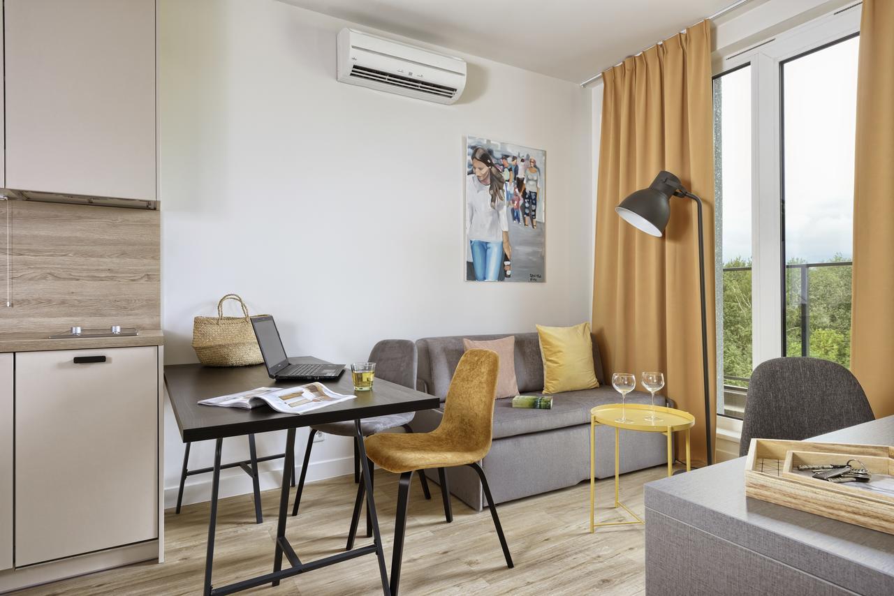 Arche Hotel Poloneza Warszawa Exteriör bild